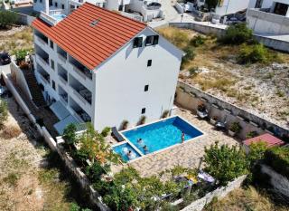 La Perla Apartments 2 - 2