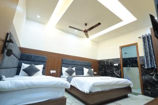 Shri Bankey Bihari Home Stay - Vrindāvan - 6