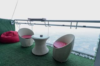 37th Floor Lux Paradise By Aurum - Noida - 6