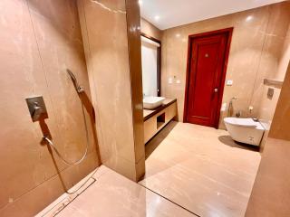 Rohan House - - 9