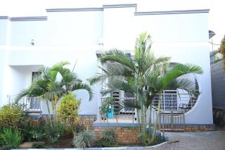 Buwate Hill view Luxury Suites - Kampala - 9