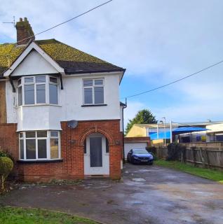 Spacious Flat Near Train Station - By ShireStays - Bicester - 3