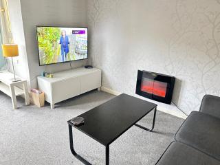 Paisley Central Apartment #3 - 9