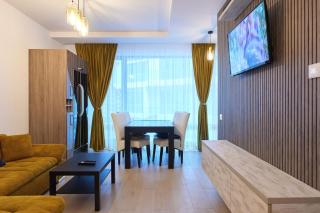 Panoramic Lake View Apartment - Mamaia - 0