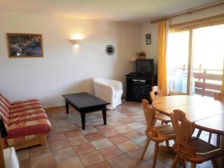 Appartement lumineux avec balcon, 2 chambres, proche des pistes - FR-1-757-112 - 1