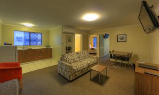 Tropixx Motel - Ingham - 3