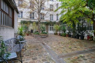 Paris Marais Bouquet Residence - 4