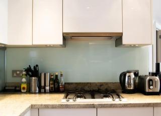 Modern 2 Bedroom with balcony Near Oxford Street - 7