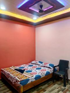 HAPPYMONKEY home stay - Hampi - 0