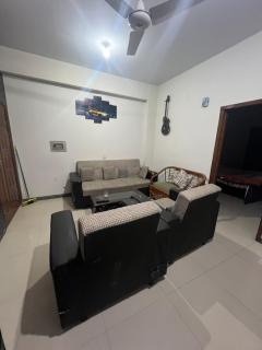 Central City Holiday 2BHK E11 family - Islamabad - 2