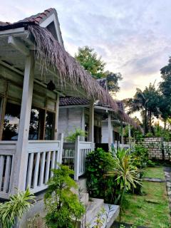 The Layar Homestay - Nusa Penida - 9