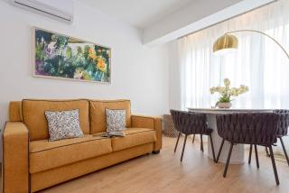 Genteel Home Santo Cristo - 8