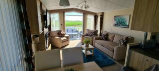 Golden Anchor Holiday Park- Europa Sequoia Private Static Caravan Hire - Wildflower Meadow - Chapel St Leonards - Chapel St. Leonards - 4