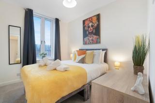 NEW! 4BR in Spencer street - - 7
