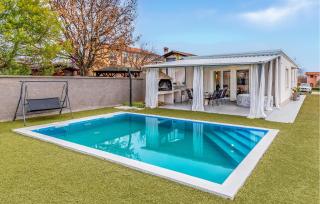 Stunning Home In Loborika With Wifi - Loborika - 0