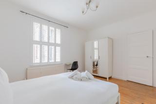 Spacious 3BD Flat w Garden Near Clapham Common - Londra - 1
