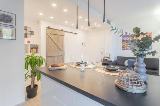 We Lake Como by Rent All Como - 9