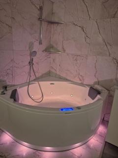 Studio de Charme avec Jacuzzi - Escapade Relaxante - Strasburgo - 1