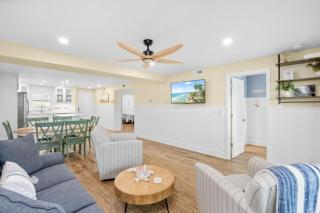 Tarpon Beach 302 - 7