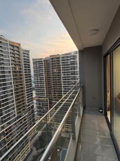 Vinhomes Quận 9 The Berverly 2PN 80M2 căn góc - Long Bình - 4
