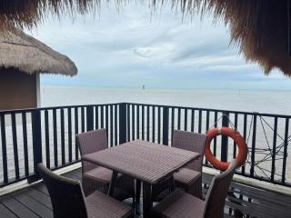 3 Bedroom Waterfront Villa AVANI Sepang - Bagan Lalang - 5