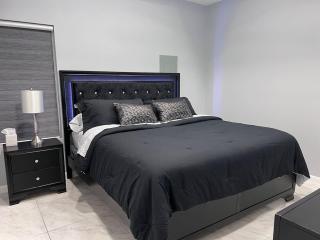 2BR Luxe Home Near Downtown Pharr - San Juan - 6