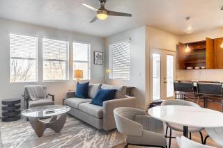 Landing at VIA Apartments - Studio in Downtown South Salt Lake - Salt Lake City - 6