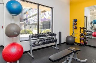 Landing at Pencil Factory Flats - 1 Bedroom in Sweet Auburn - Atlanta - 2