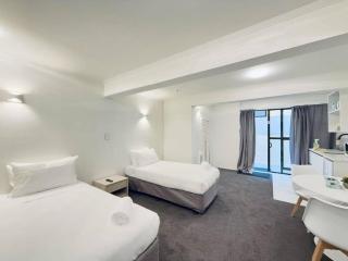 Unit 6 Fenton Sumner Lodge - 8