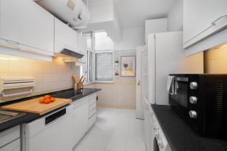 WHome Timeless Elegance in Chiado with AC - Lissabon - 3