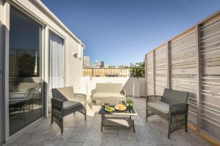 Modern Studio Apt with Balcony by Sea N Rent - Tel Aviv - 8
