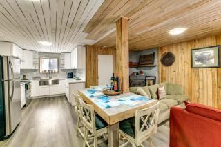 Mtn-View Deck and Grill Creekside Catskills Cabin! - Equinunk - 1