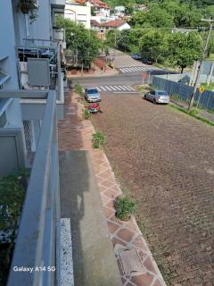 Apto bem localizado e tranquilo no centro - Santa Cruz do Sul - 2