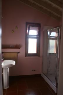 Green and Blue Cottage - Green Room - 4