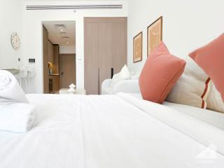 Luxurious Studio in Arjan With Balcony & Views - 1