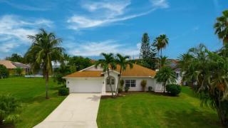 Cape Coral Home with Huge Heated Pool & Lanai - Cape Coral - 7