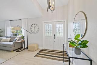 Cape Coral Home with Huge Heated Pool & Lanai - Cape Coral - 2