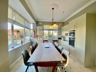 Grove Cottage at The Lodge - 8