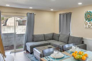 4 Mi to Train Station Central San Bernardino Home - San Bernardino - 6