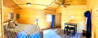 Triple G’s Resort - Cabin 10 - Pinnacle - 9