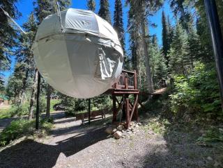Triple G’s Resort - Sky Dome 3 - Pinnacle - 1