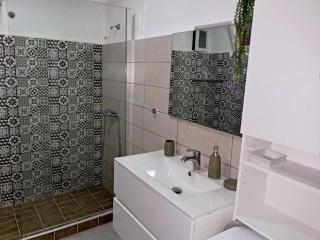 El-Mi's little house in Theologos - 9