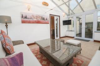 15 Tower Meadows - 2