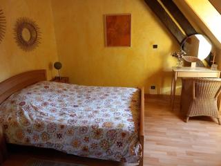 Gîte de Charme avec Spa, Billard, Jardin et Ping-Pong - FR-1-586-54 - 5