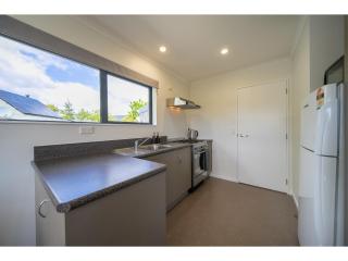 Cosy Lakeside - Manapouri Holiday Home - Manapouri - 8
