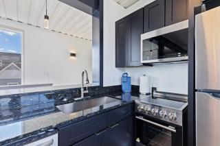 Indy Stadium Villa 711 T - 5