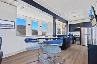 Indy Stadium Villa 711 T - 7