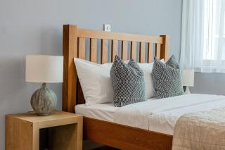New Listing! 2BR with balcony in Stratford, 3min DLR - Londra - 7