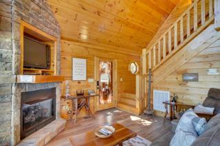 Private Hot Tub Hatcher Mountain Getaway - Sevierville - 6