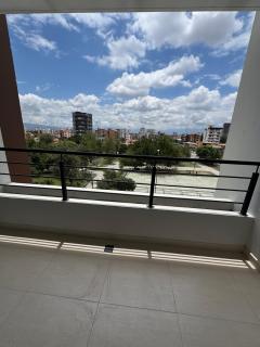 Acogedor y con hermosa vista - Cochabamba - 5